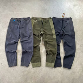 Patagonia waterproof and warm fleece pants-5885  